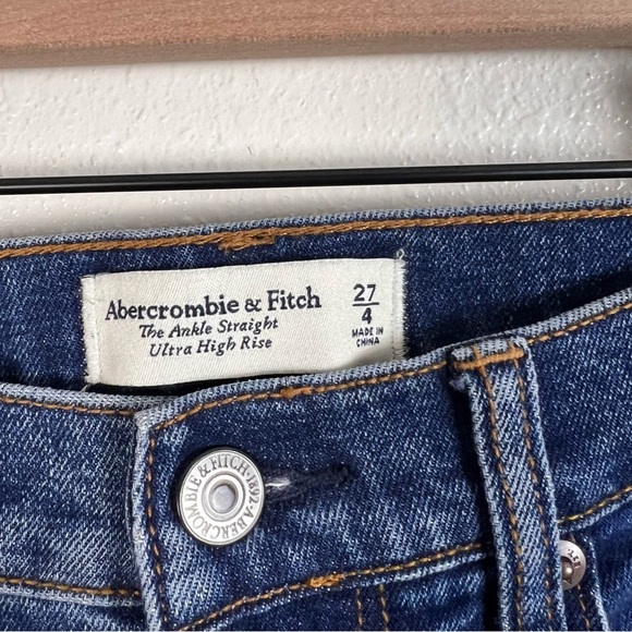 NWT Abrecrombie & Fitch The Ankle Straight Ultra High Rise - Picture 3 of 7